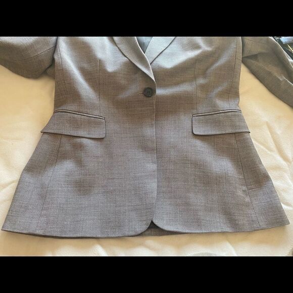 Studio Tahari 3 pieces suit - Picture 12 of 14